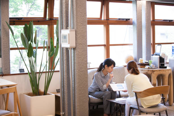 istock Women who work in the Office 700789054