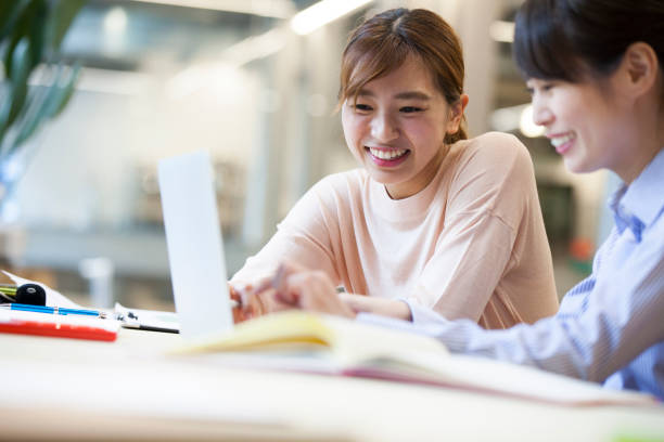 Women who work in the Office