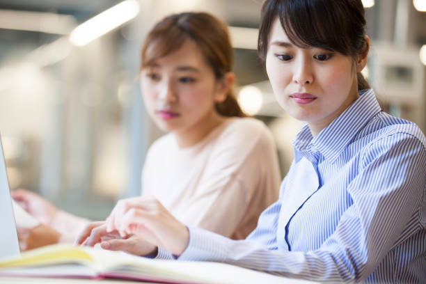 istock Women who work in the Office 700789606
