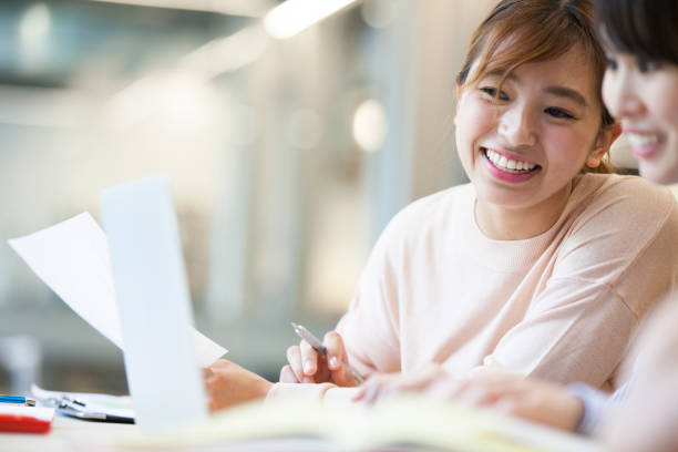 istock Women who work in the Office 700790596