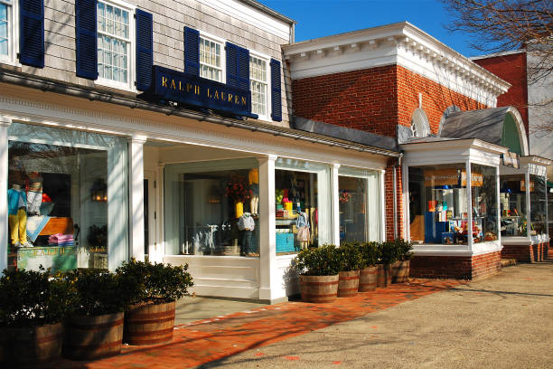 Downtown East Hampton East Hampton, NY, USA March 6, 2010 East Hampton is known for is luxurious and upscale shops and boutiques in its historic downtown area the hamptons photos stock pictures, royalty-free photos & images