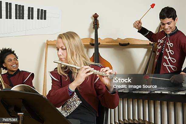 Foto de Band Practice e mais fotos de stock de Distraído - Distraído, Grupo de entretenimento, Música