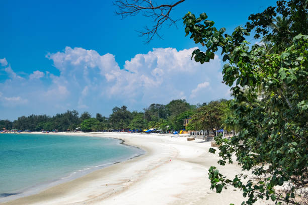 istock Scenic View Of Beach Against Blue Sky 752156747