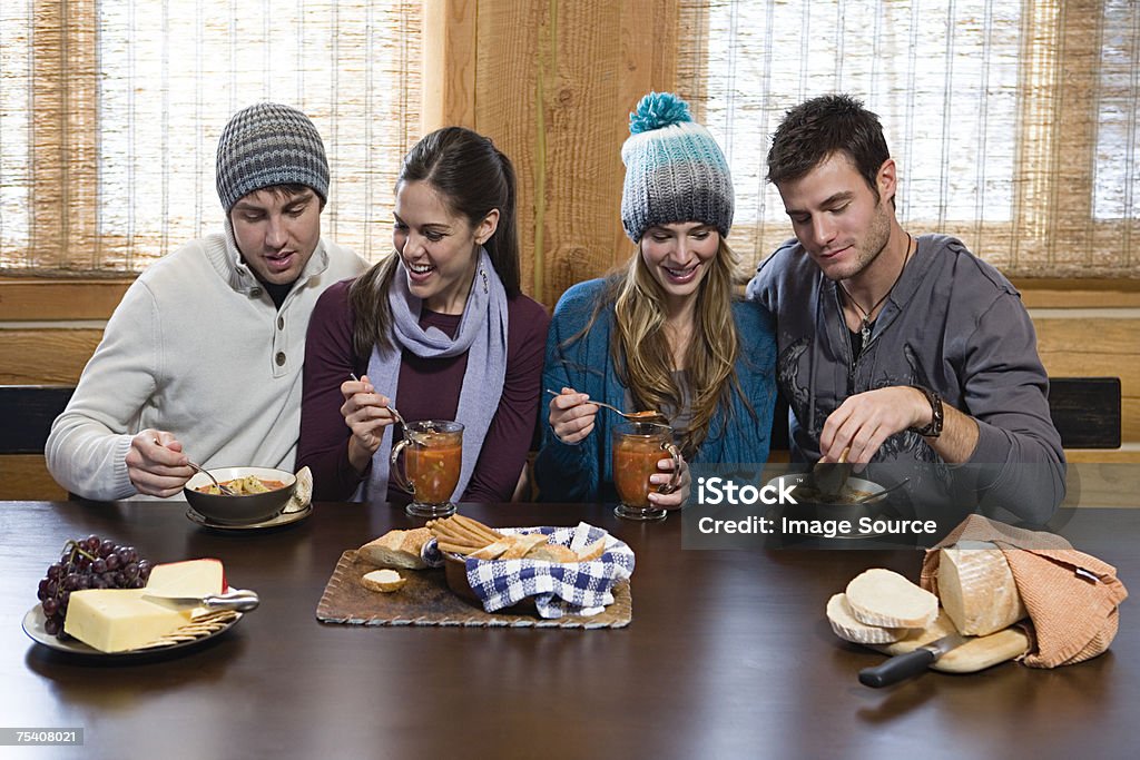 Amigos tendo um almoço - Royalty-free Adulto Foto de stock