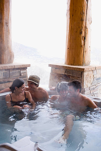 friends in a hot tub - 15803 imagens e fotografias de stock