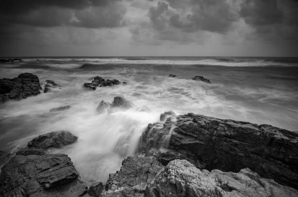 istock Scenic View Of Sea Against Sky 760277013