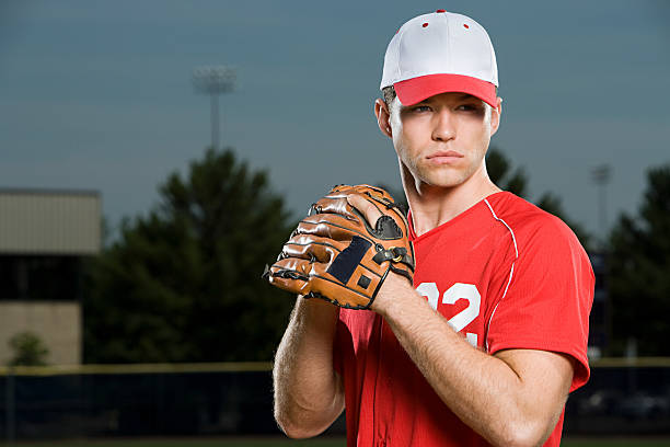 jogador de beisebol - men baseball cap focus determination imagens e fotografias de stock