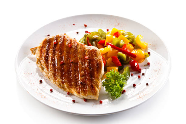 istock Grilled chicken fillet and vegetables 800306072