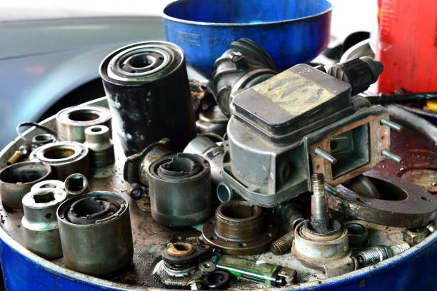 istock Old car and spare parts 800399090