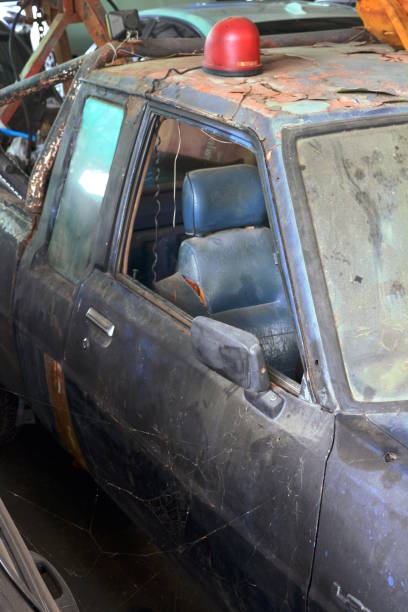 istock Old car and spare parts 800402388