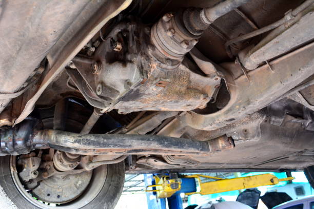 istock Old car and spare parts 800405994