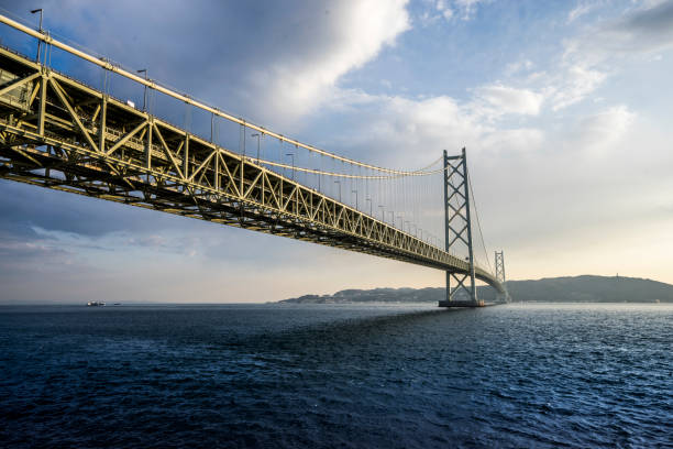 akashi-kaikyo - kobe bridge japan suspension bridge stock-fotos und bilder