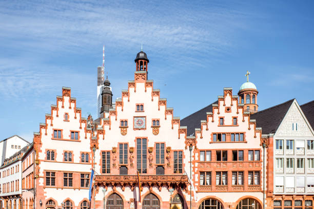 istock Old city hall in Frankfurt 800423670