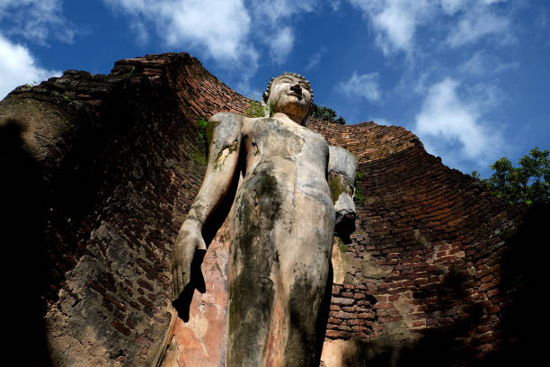 istock Wat Phra Si lriyabot with Buddha Statues Historical Park in Kamp 800472262
