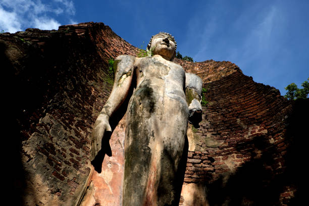 istock Wat Phra Si lriyabot with Buddha Statues Historical Park in Kamp 800472308
