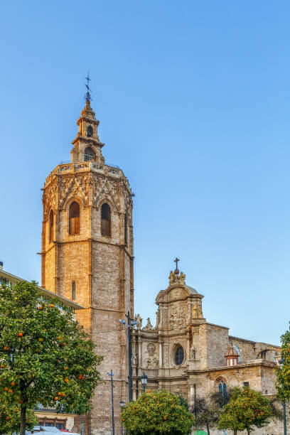 valencia cathedral, spain - valencia cathedral imagens e fotografias de stock