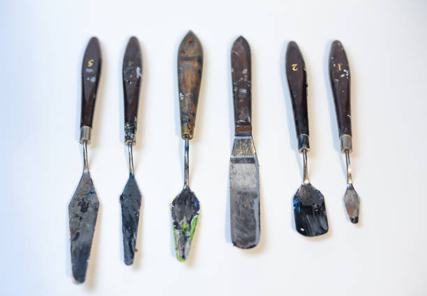 istock artist palette knifes 800663228
