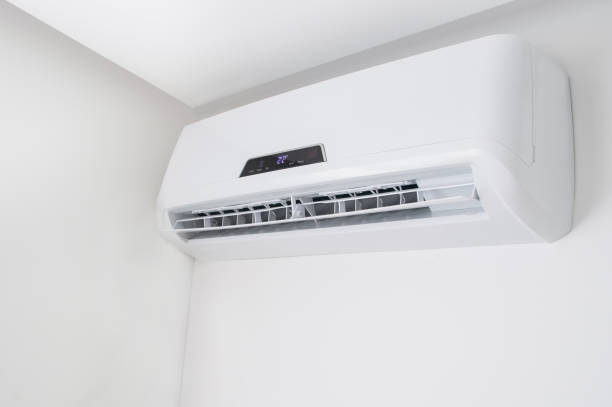 istock Split air conditioner on a white wall in flat indoors 800874518