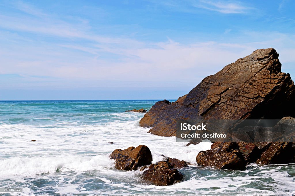 Landschaftlich schönen Felsen und Bergen am Meeresstrand in Cornwall - Lizenzfrei Anhöhe Stock-Foto
