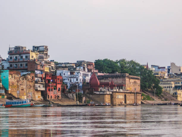 istock Indian city varanasi 801110998