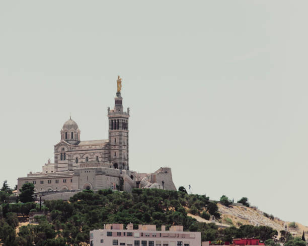 istock Notre-Dame de la Garde - Marseille 801112348