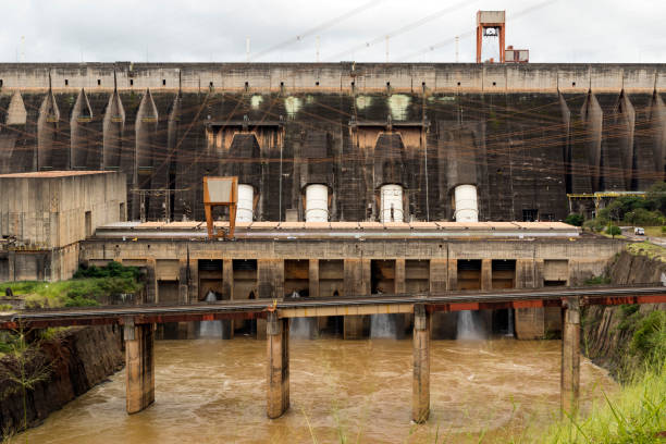 istock section of the itaipu dam 801260722