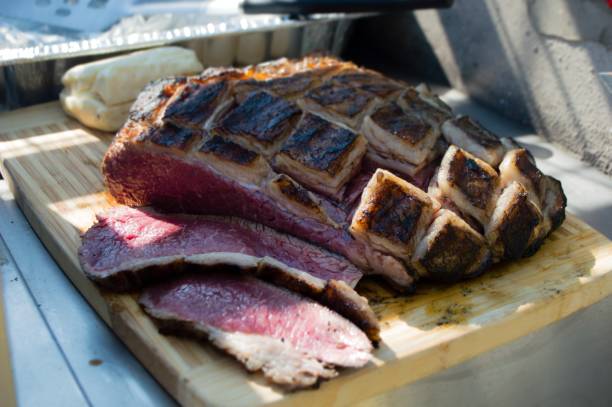 barbecue di carne - steak top sirloin dinner main course foto e immagini stock