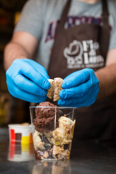 istock Italian ice cream artisanal preparation 801728854