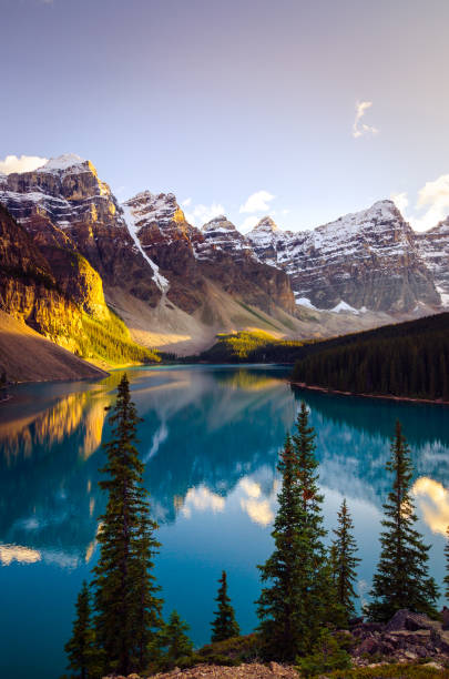 istock Landscape view of Moraine lake and mountain range, Canada 801827530
