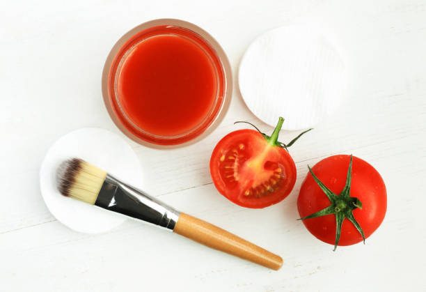 istock Tomato face mask for natural beauty care. 801919984