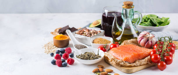 assortimento di alimenti sani a basso colesterolo - europa meridionale immagine foto e immagini stock