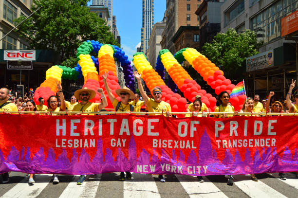 gay pride parade nowy jork cioty - cioty zdjęcia i obrazy z banku zdjęć
