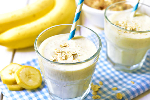 istock Banana smoothie with oats 802087718