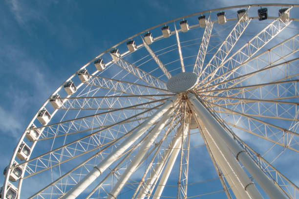 Seattle Great Wheel: Seattle's Ferris Wheel at Pier 57 Seattle Great Wheel: Seattle's Ferris Wheel at Pier 57 seattle ferris wheel stock pictures, royalty-free photos & images