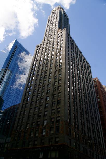 istock Beautiful Downtown Chicago - Along the Magnificent Mile 802181238