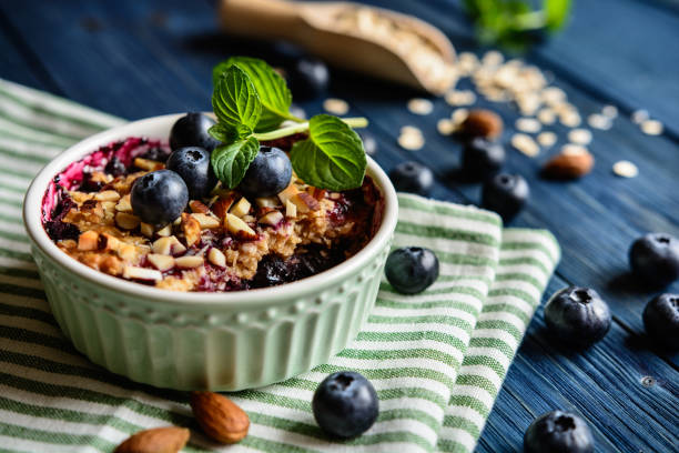 Blueberry crumble with oat flakes and almonds