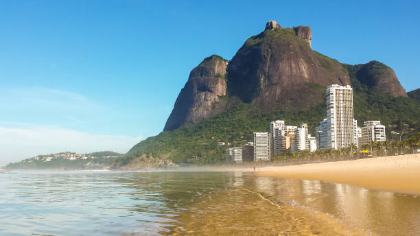 istock Sunny day at Sao Conrado beach, Rio de Janeiro - Brazil 802477378