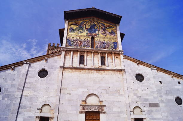 istock Facade of Basilica San Frediano, Lucca, Tuscany 802496594