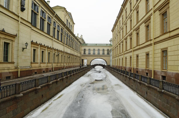 In the city the river water froze in the winter in the cold.