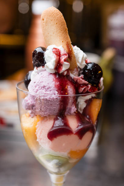istock Italian ice cream artisanal preparation 802649572