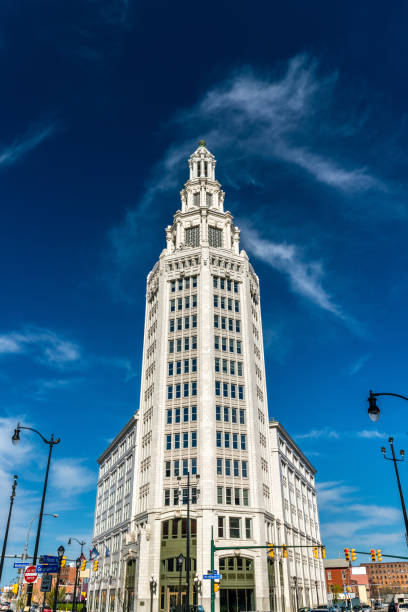 electric tower, a historic office building in buffalo, ny, usa. built in 1912 - mohawk river fotos imagens e fotografias de stock