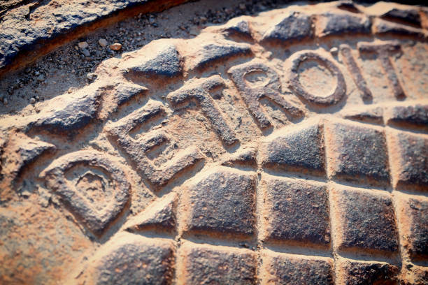 istock Detroit manhole cover 802893402