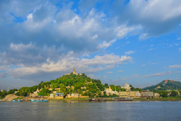 istock Pagoda, temples on Sagaing Hill 803004794