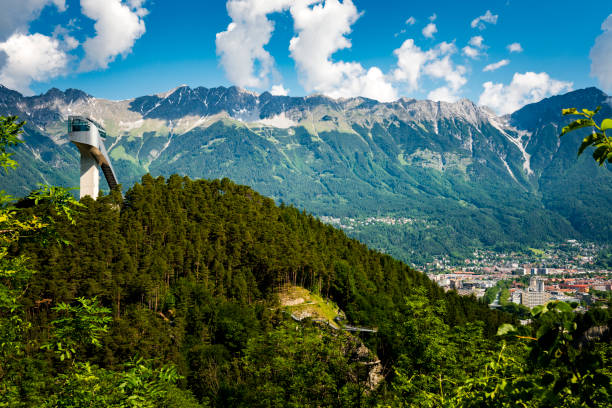 인스브루크에서 스키 점프 - austria tirol cloud land 뉴스 사진 이미지