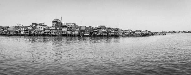 panorama houses on river. black and white - old town imagens e fotografias de stock