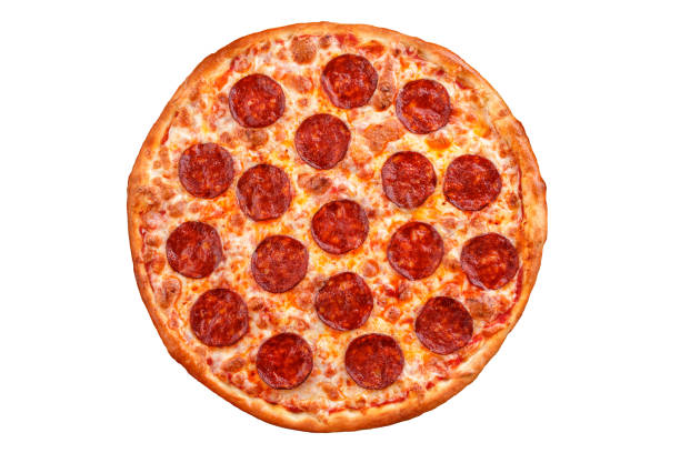 pizza de pepperoni. pizza italiana em fundo branco. - pepperoni - fotografias e filmes do acervo