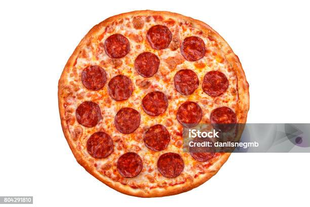 Foto de Pizza De Pepperoni Pizza Italiana Em Fundo Branco e mais fotos de stock de Pizza