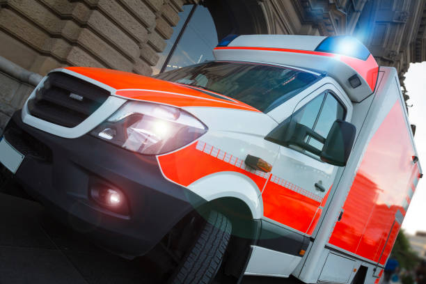 ambulance voiture - ambulance healthcare and medicine germany car photos et images de collection