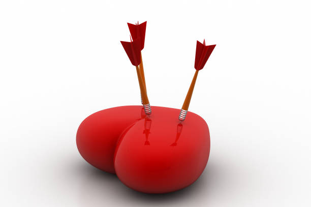 istock Arrow hit the heart sign 804392270