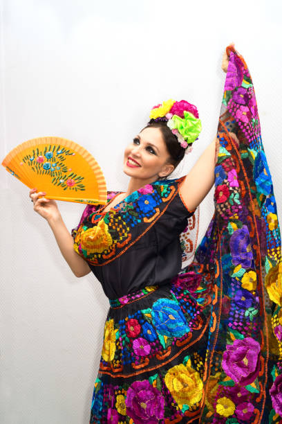 .  Baile Regional Mexicana Vestido Fotografías de stock, fotos e imágenes libres de derechos